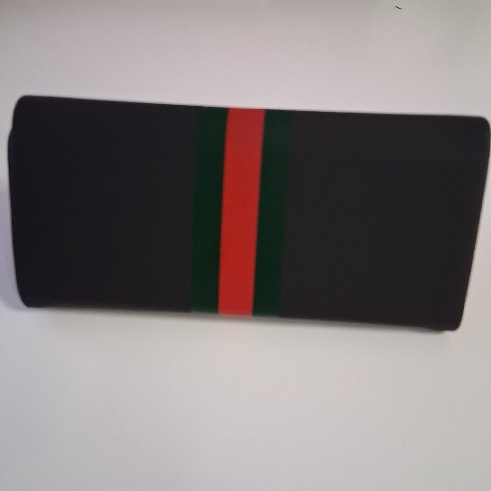 Gucci Foldable Sunglasses Case – Brand New with Cloth - Picture 8 of 11